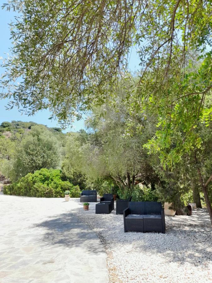 Onifai Agriturismo Palas De Serra Country Resort מראה חיצוני תמונה