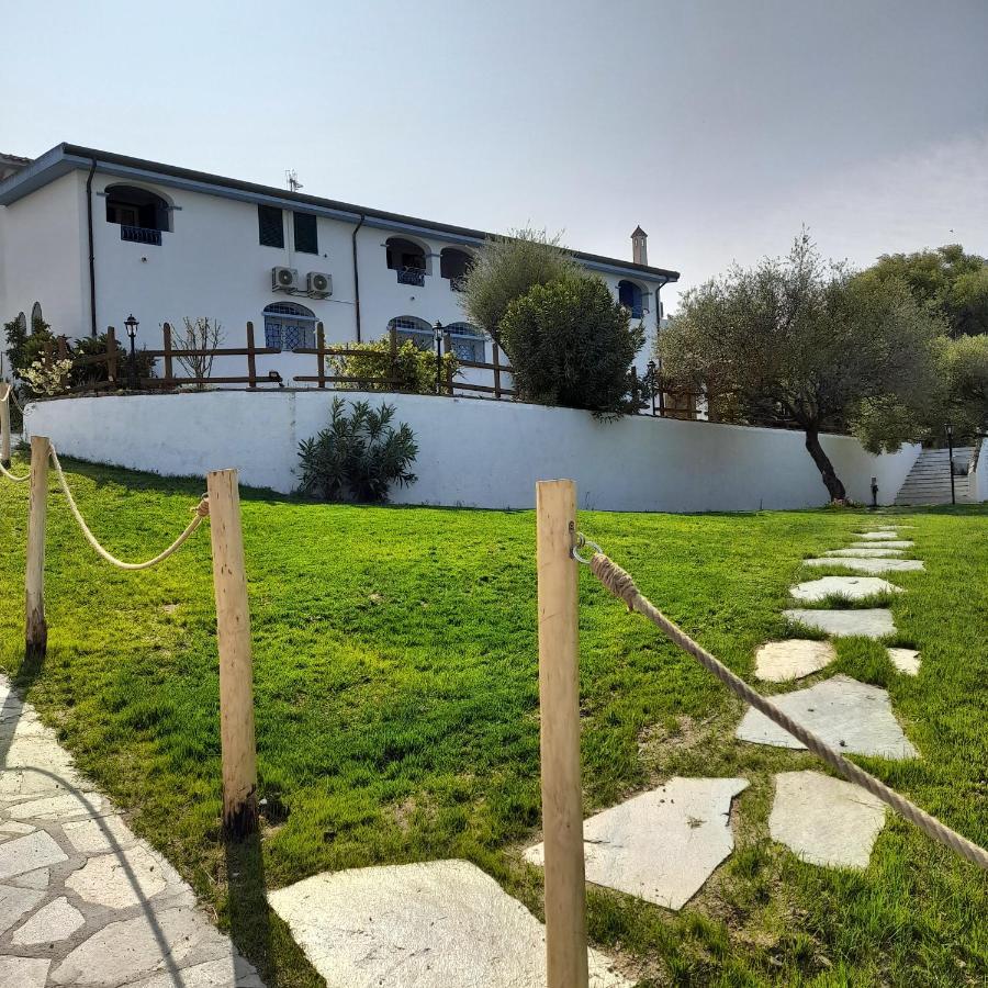 Onifai Agriturismo Palas De Serra Country Resort מראה חיצוני תמונה