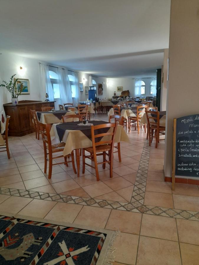 Onifai Agriturismo Palas De Serra Country Resort מראה חיצוני תמונה