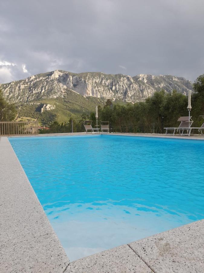 Onifai Agriturismo Palas De Serra Country Resort מראה חיצוני תמונה