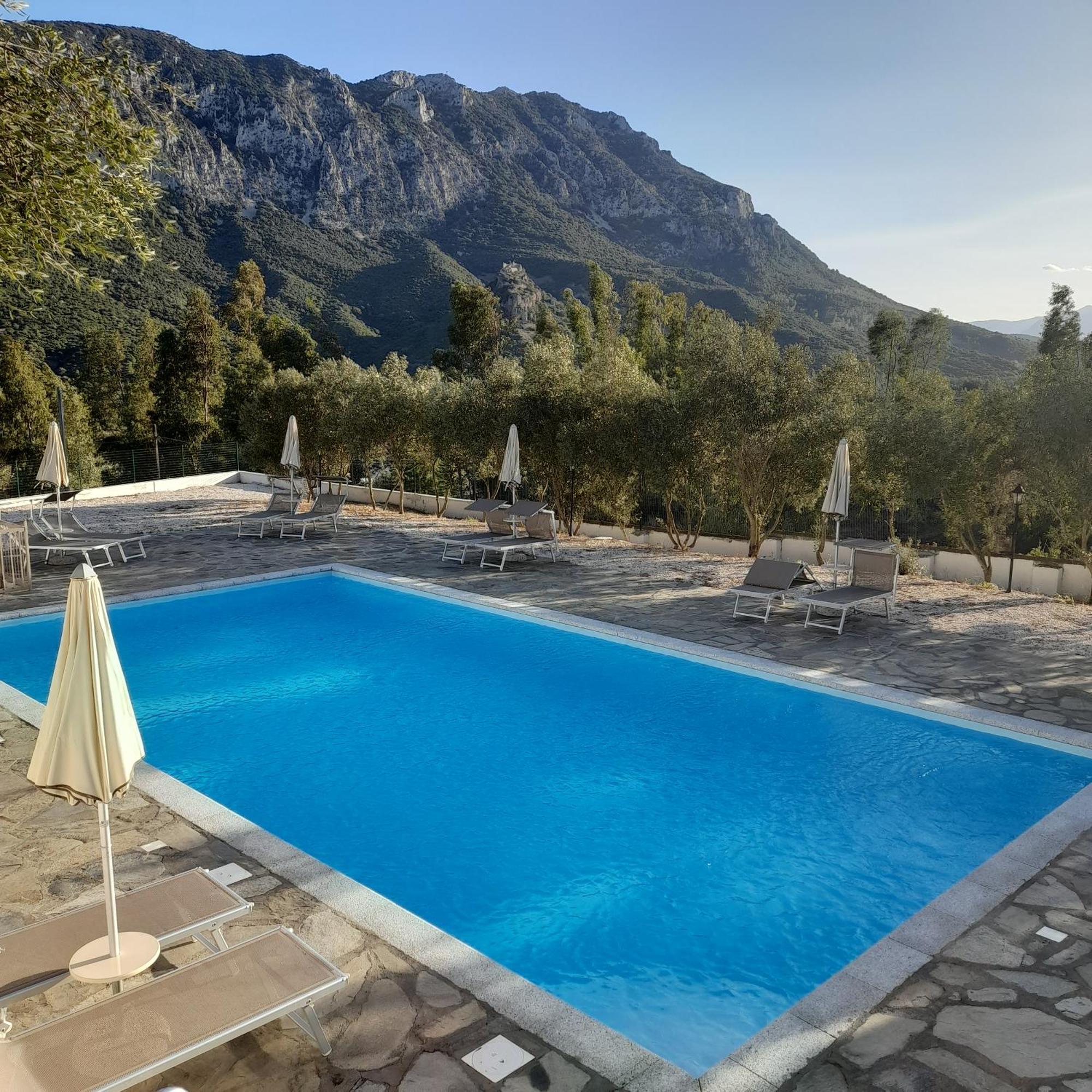 Onifai Agriturismo Palas De Serra Country Resort מראה חיצוני תמונה